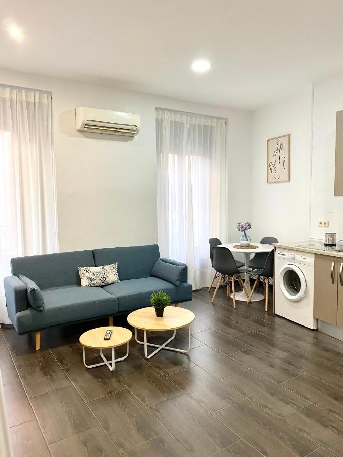 Apartamentos Fuencarral II มาดริด ภายนอก รูปภาพ