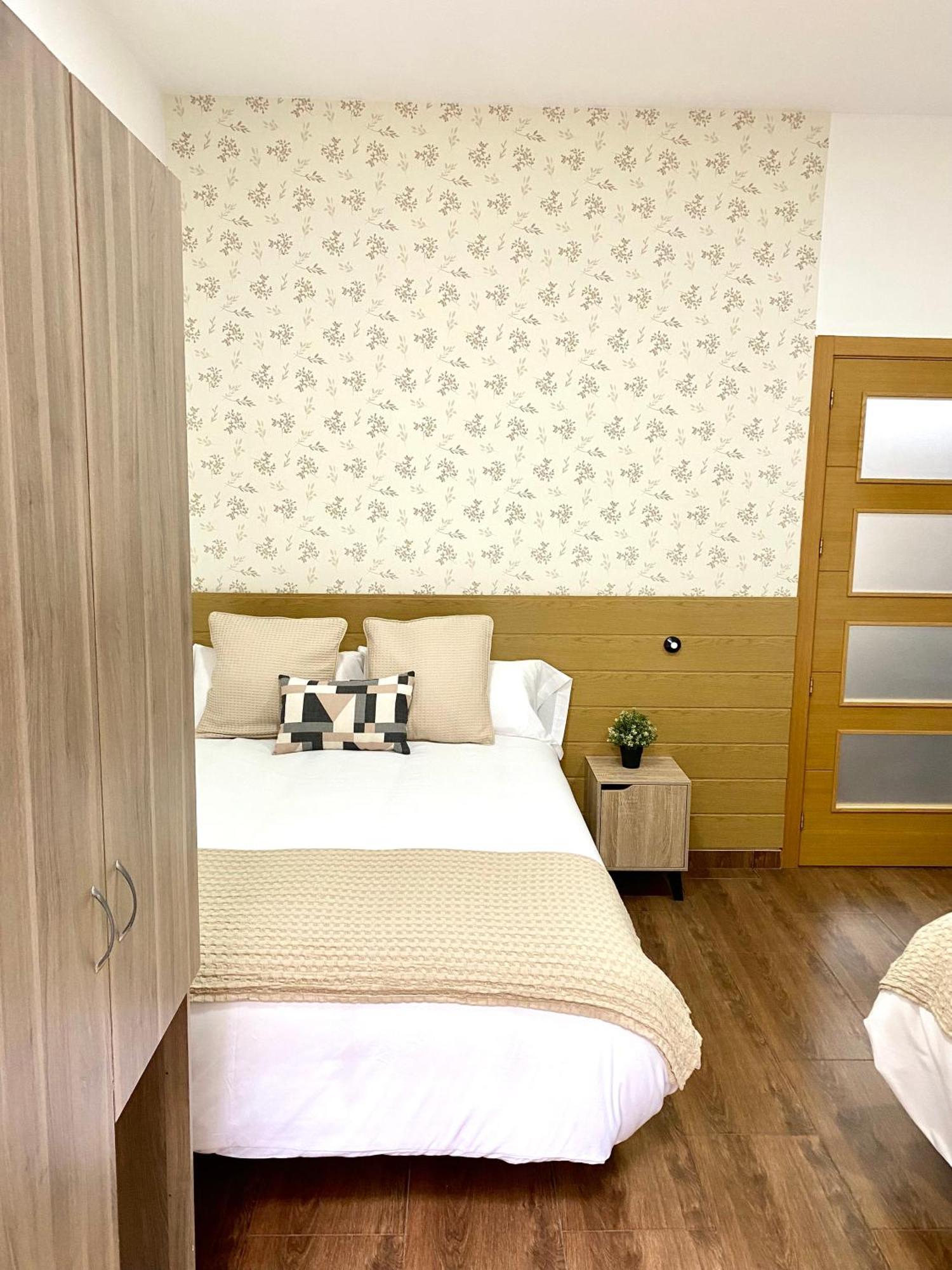 Apartamentos Fuencarral II มาดริด ห้อง รูปภาพ