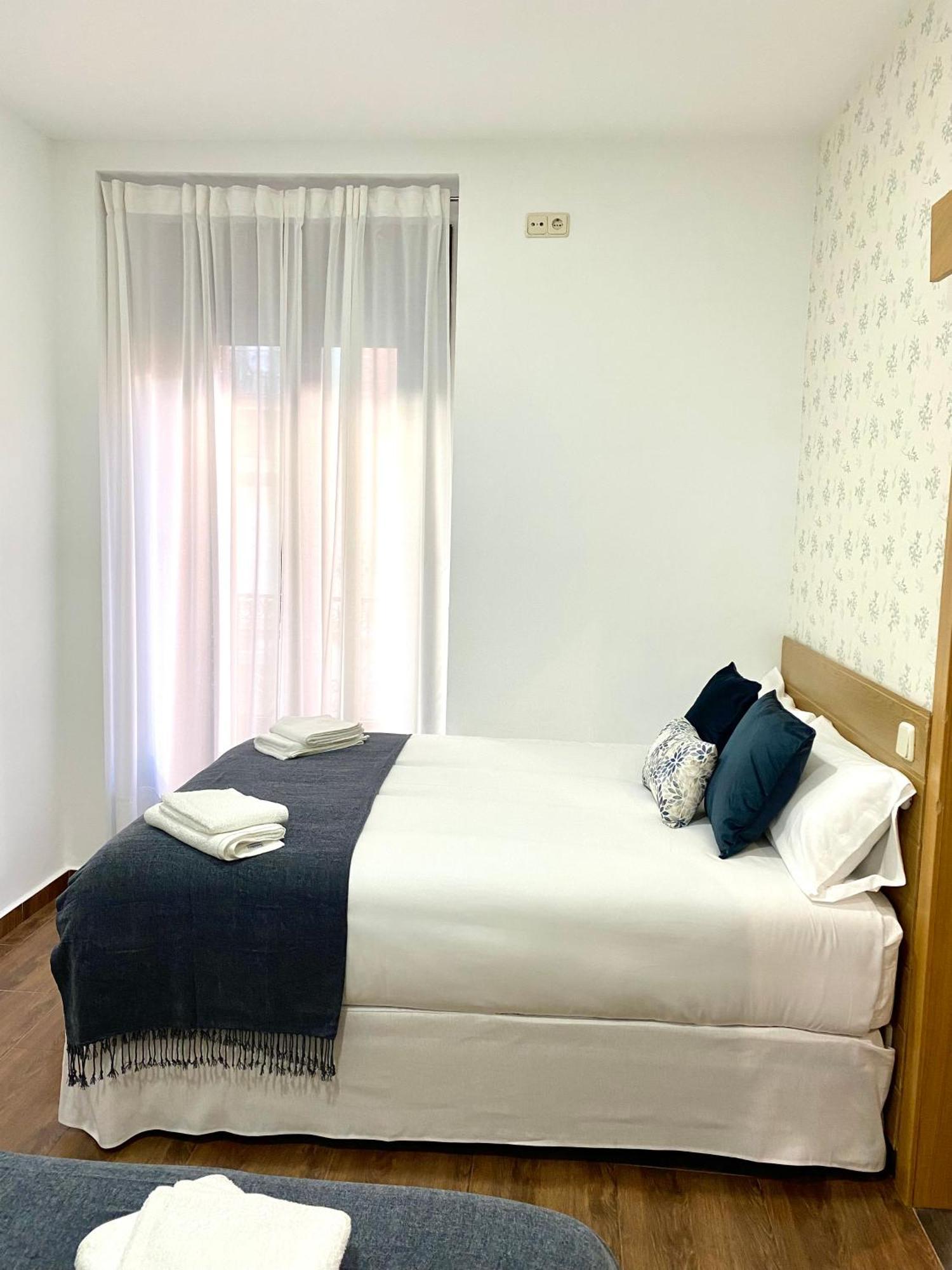 Apartamentos Fuencarral II มาดริด ห้อง รูปภาพ