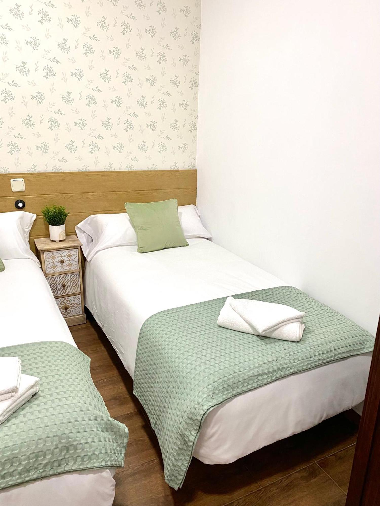 Apartamentos Fuencarral II มาดริด ห้อง รูปภาพ